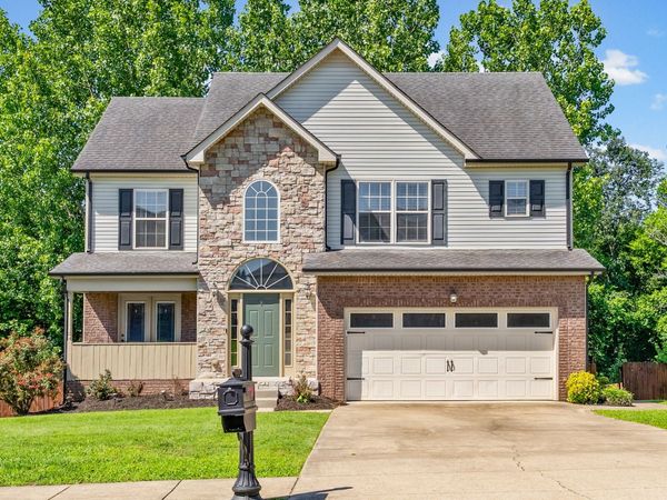 1604 Apache Way , Clarksville, TN 37042