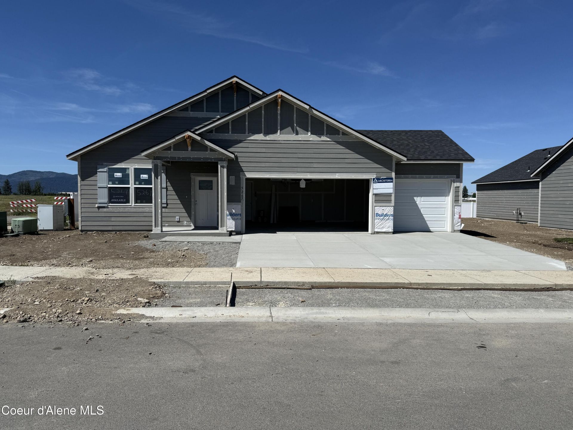 5267 E Aquila Ave, Post Falls, ID 83854 Main Photo
