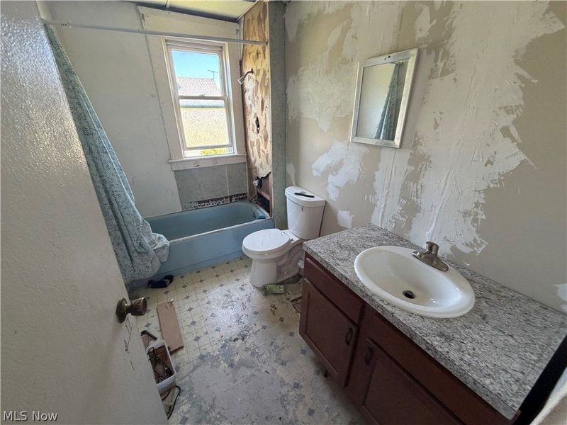 1190 E 84th Street, Cleveland, OH 44103 Photo 10