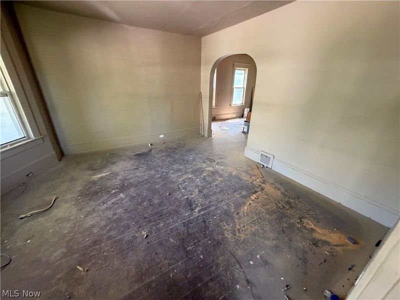 1190 E 84th Street, Cleveland, OH 44103 Photo 3