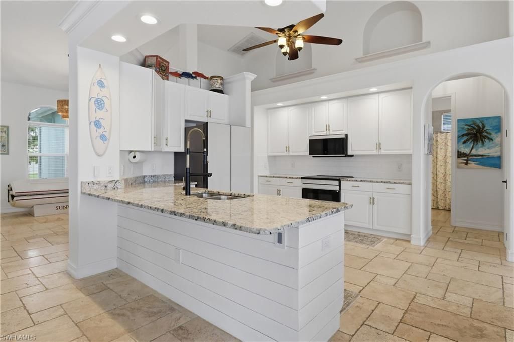 2114 SW 29th Ter, Cape Coral, FL 33914 Photo