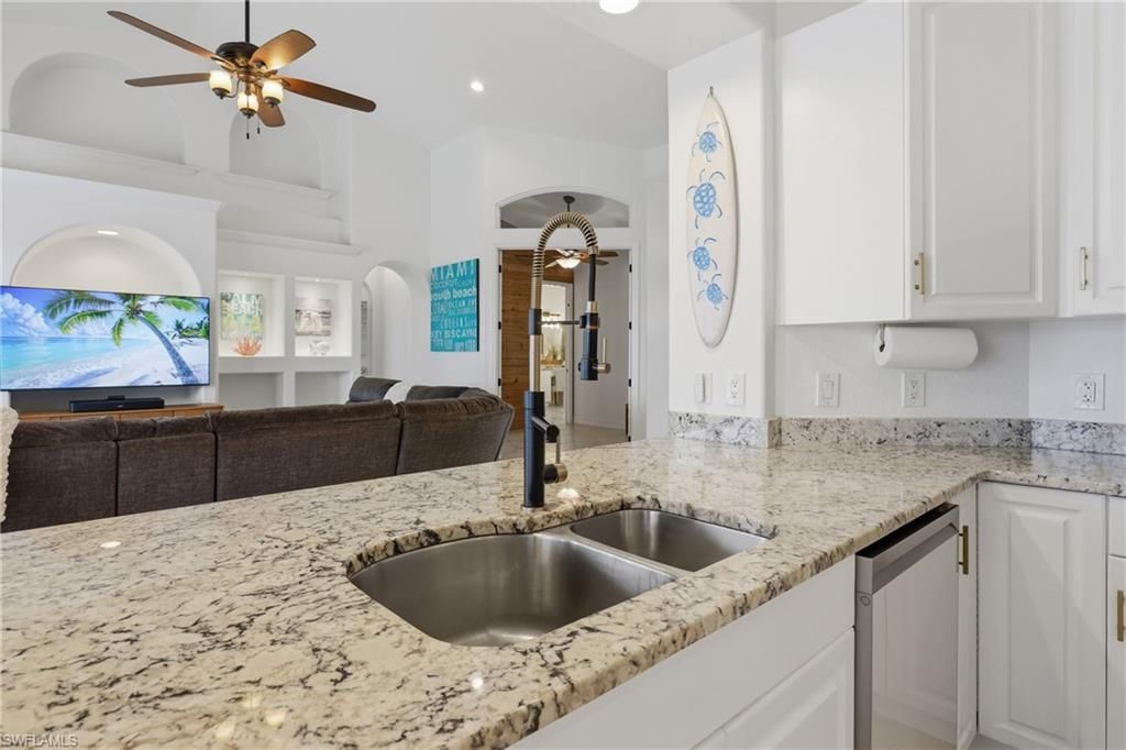 2114 SW 29th Ter, Cape Coral, FL 33914 Photo
