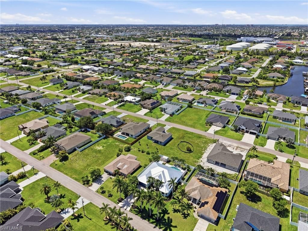 2114 SW 29th Ter, Cape Coral, FL 33914 Photo