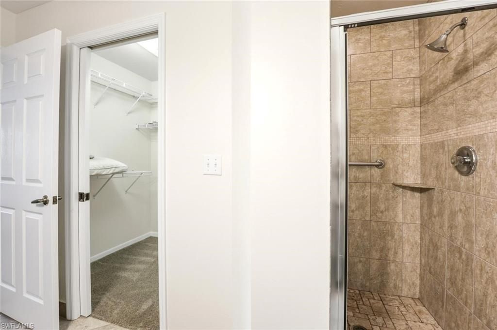 193 Robin Hood Cir, Unit 203, Naples, FL 34104 Photo