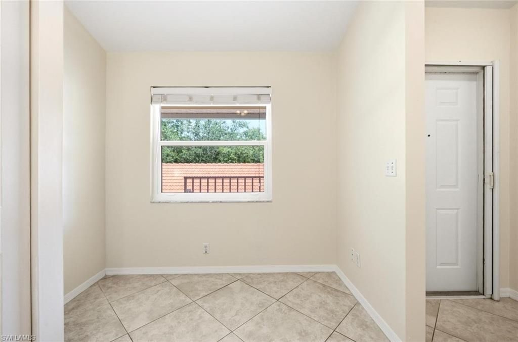 193 Robin Hood Cir, Unit 203, Naples, FL 34104 Photo