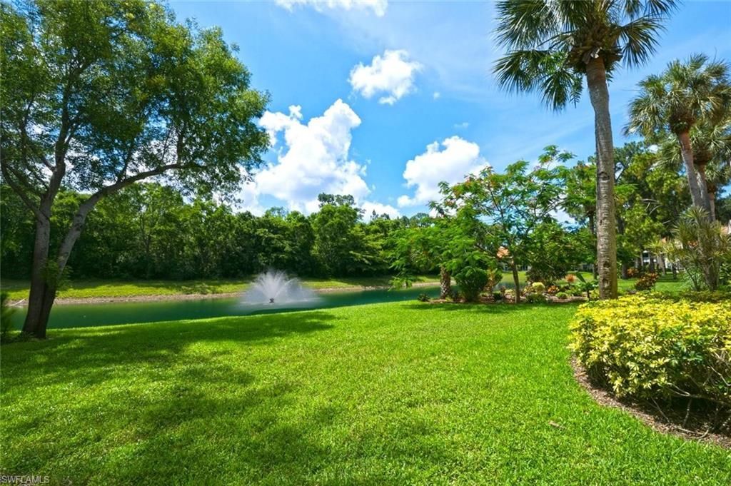 193 Robin Hood Cir, Unit 203, Naples, FL 34104 Photo