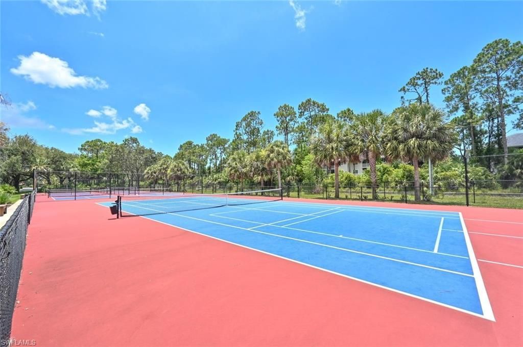 193 Robin Hood Cir, Unit 203, Naples, FL 34104 Photo