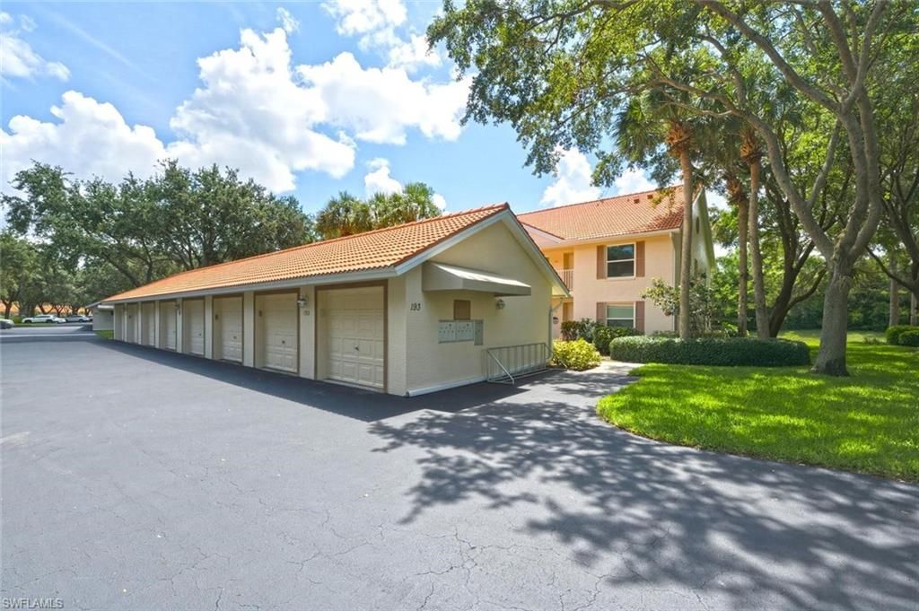 193 Robin Hood Cir, Unit 203, Naples, FL 34104 Photo