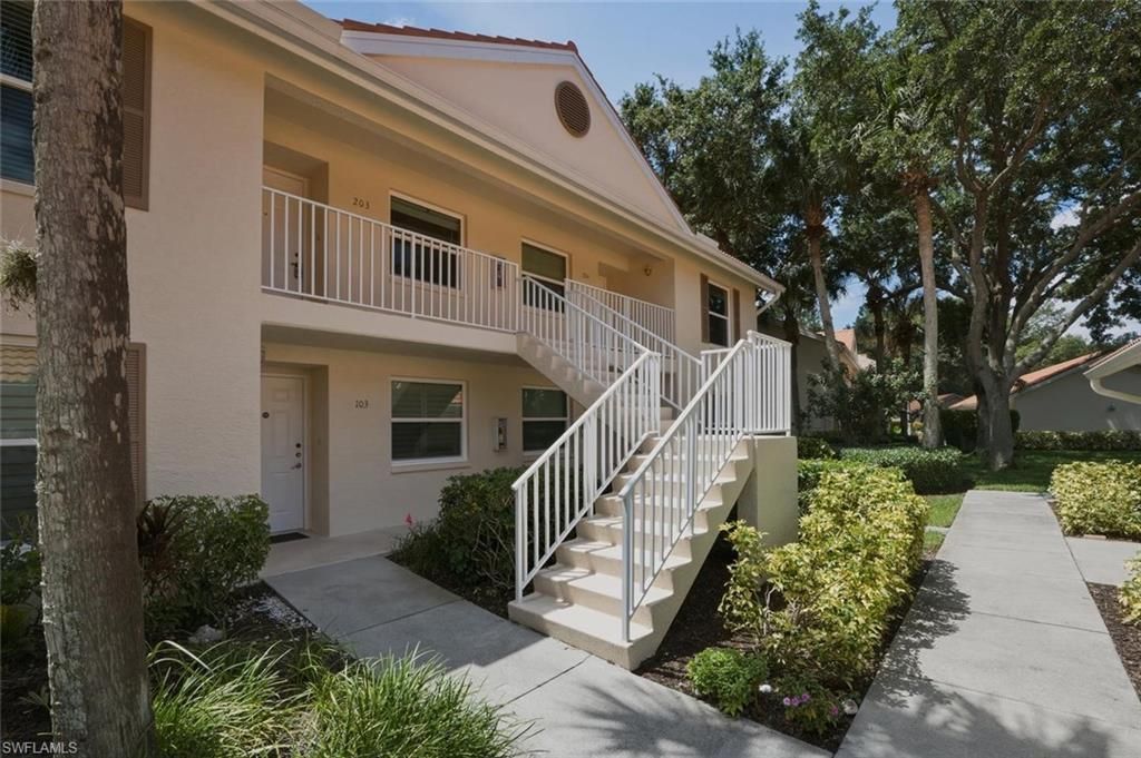 193 Robin Hood Cir, Unit 203, Naples, FL 34104 Photo