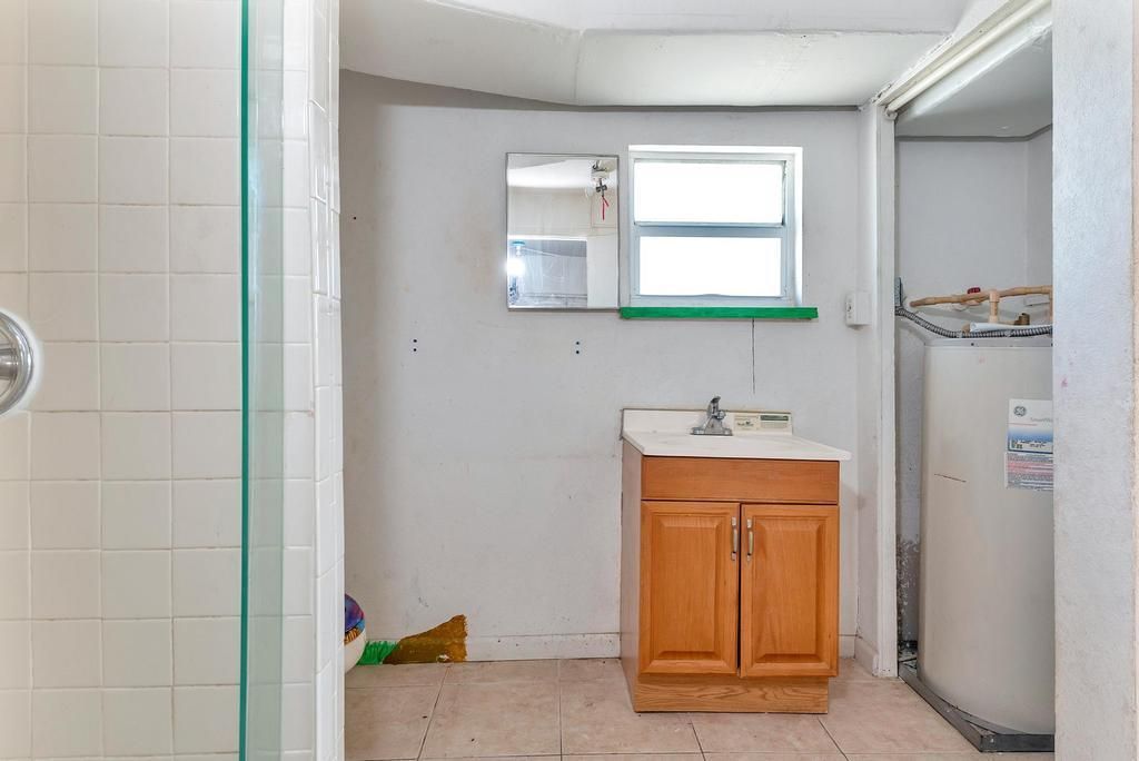521 N Dixie Highway, Lake Worth Beach, FL 33460 Photo