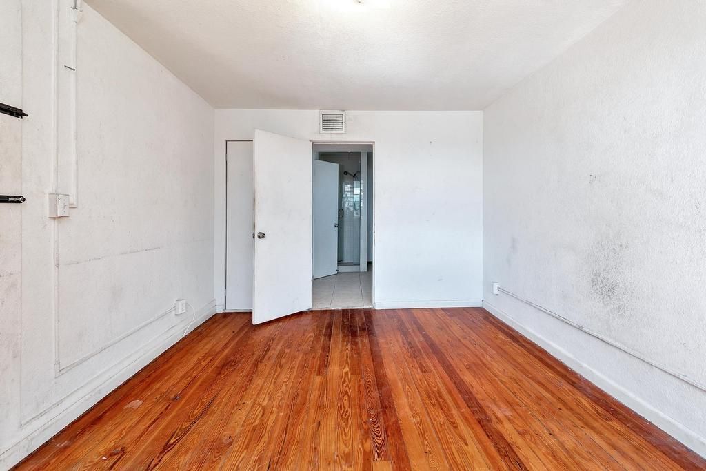 521 N Dixie Highway, Lake Worth Beach, FL 33460 Photo