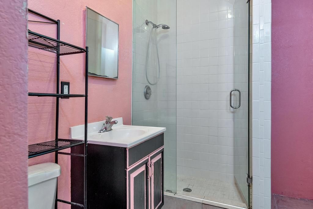 521 N Dixie Highway, Lake Worth Beach, FL 33460 Photo