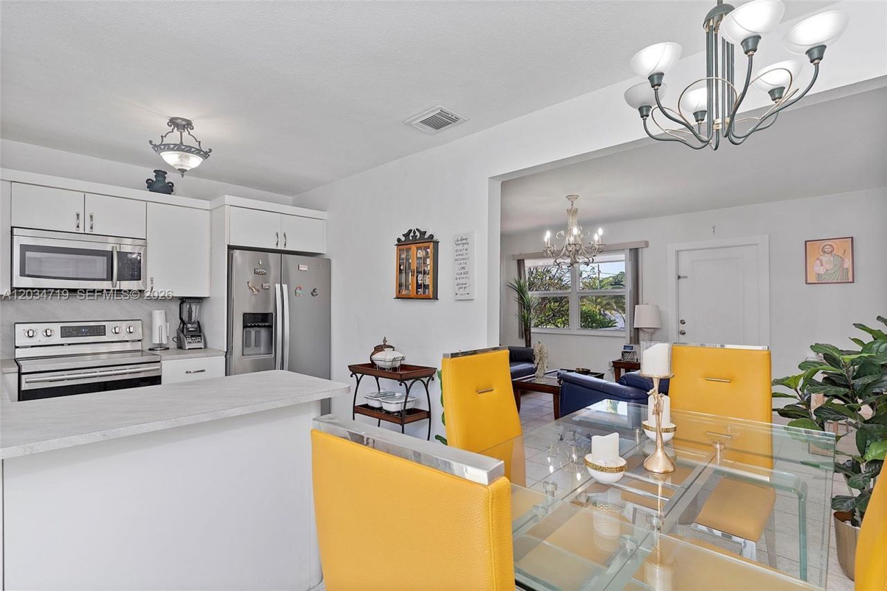 6801 SW 27th St , Miami, FL 33155 Photo