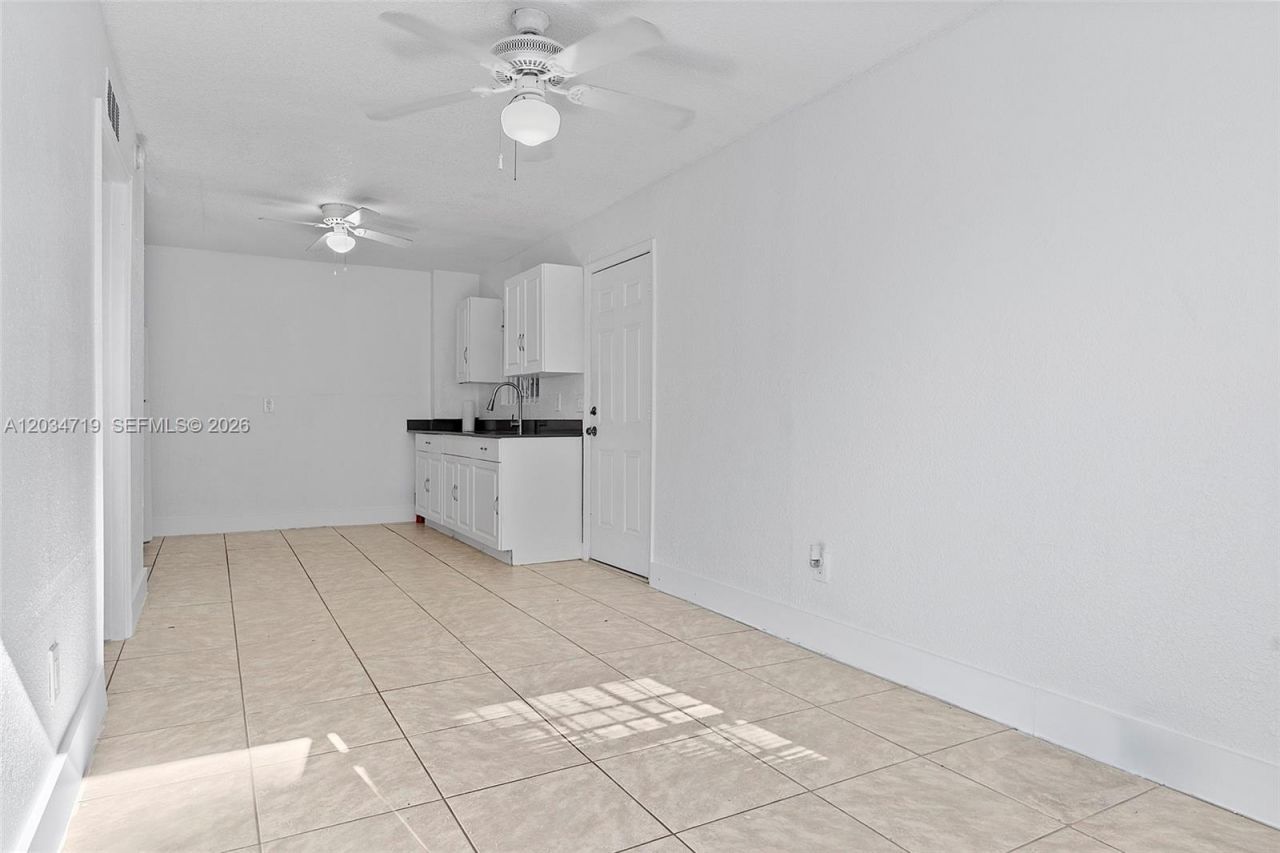 6801 SW 27th St , Miami, FL 33155 Photo
