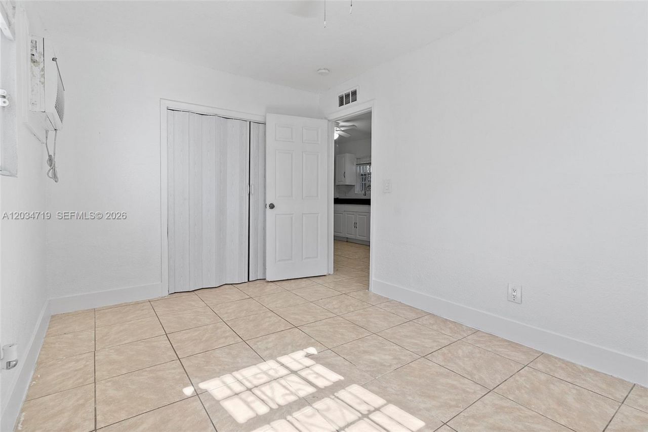 6801 SW 27th St , Miami, FL 33155 Photo