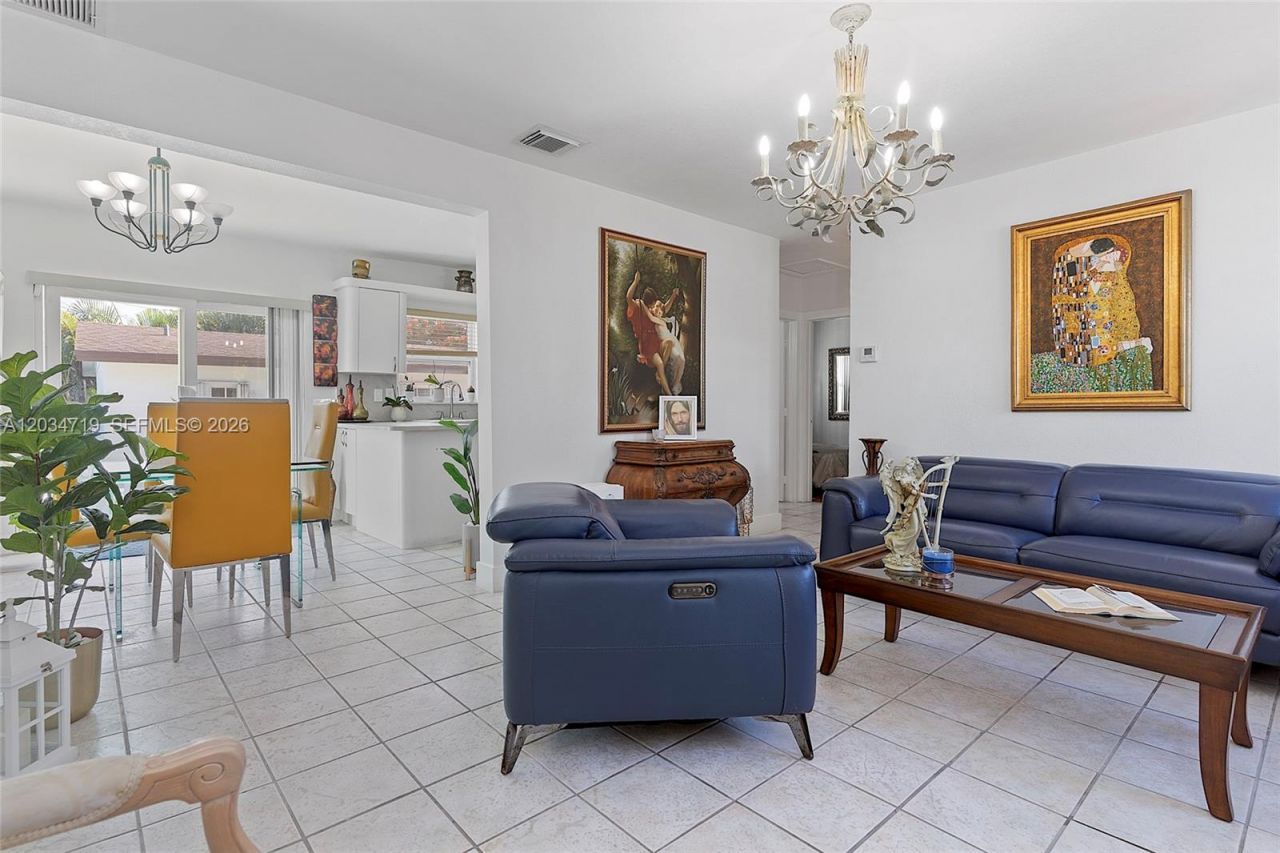 6801 SW 27th St , Miami, FL 33155 Photo