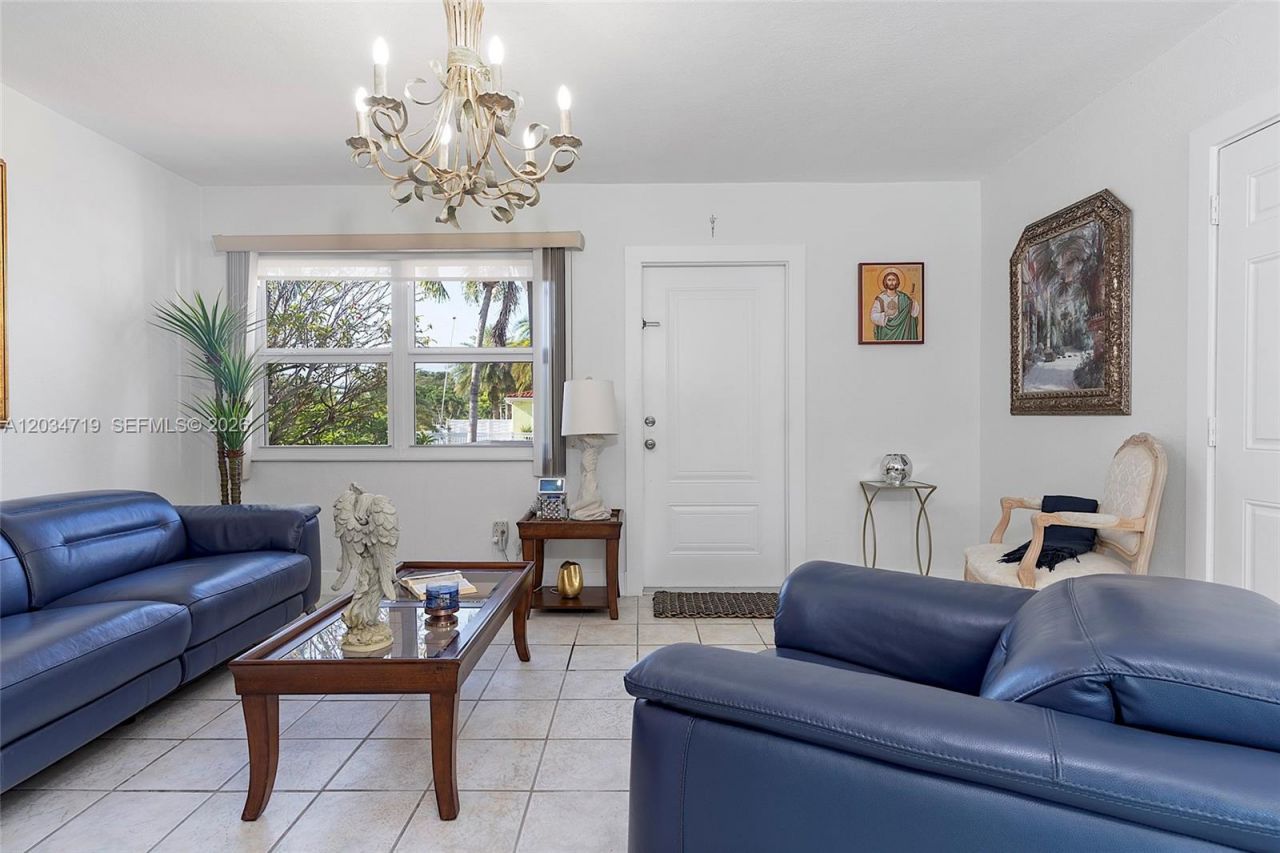 6801 SW 27th St , Miami, FL 33155 Photo