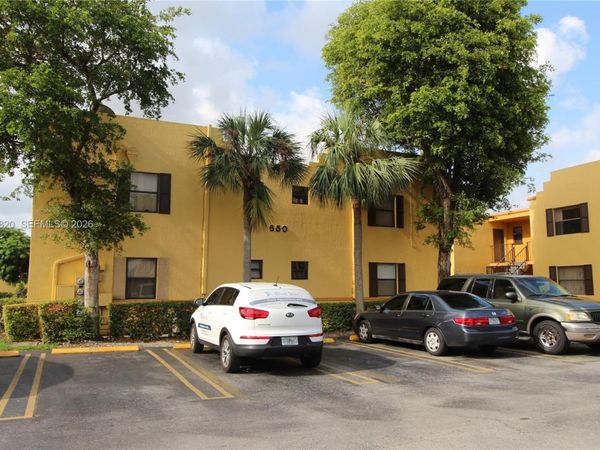 650 NW 114th Ave , Unit 202, Sweetwater, FL 33172