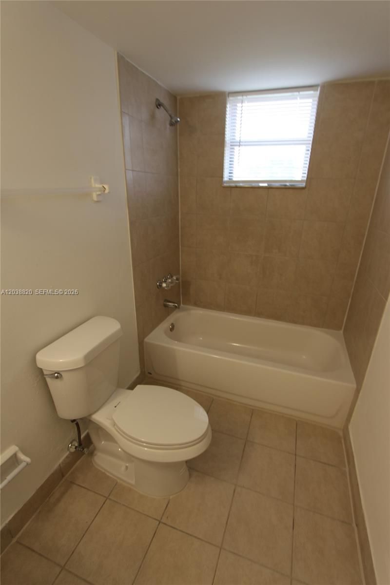 650 NW 114th Ave, Unit 202, Sweetwater, FL 33172 Photo