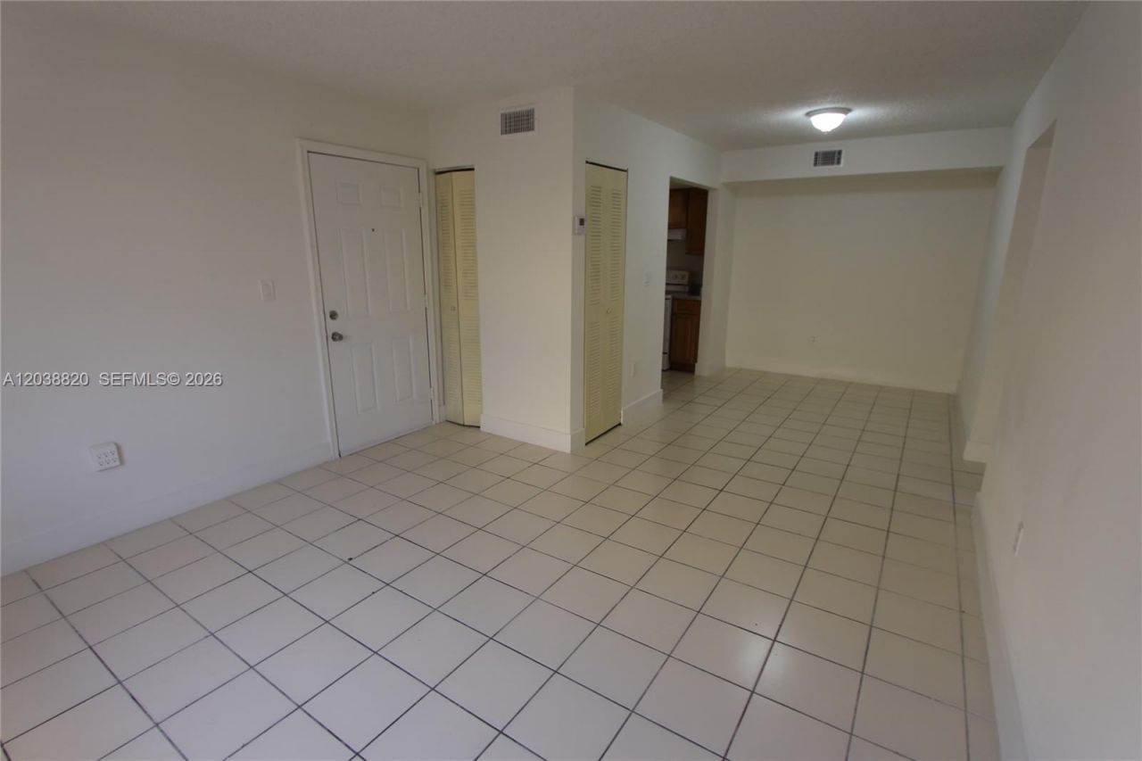 650 NW 114th Ave, Unit 202, Sweetwater, FL 33172 Photo