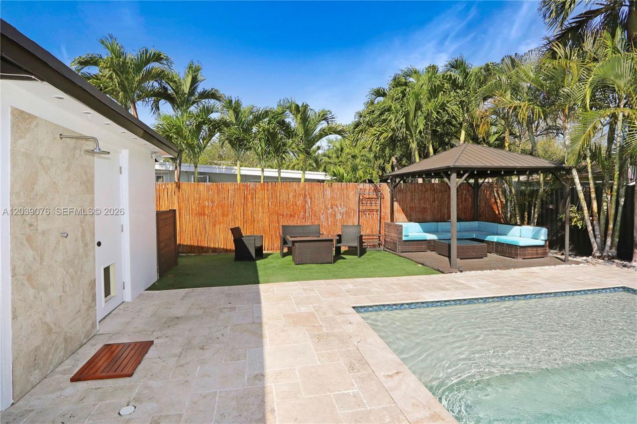 6751 SW 13th St, Miami, FL 33144 Photo