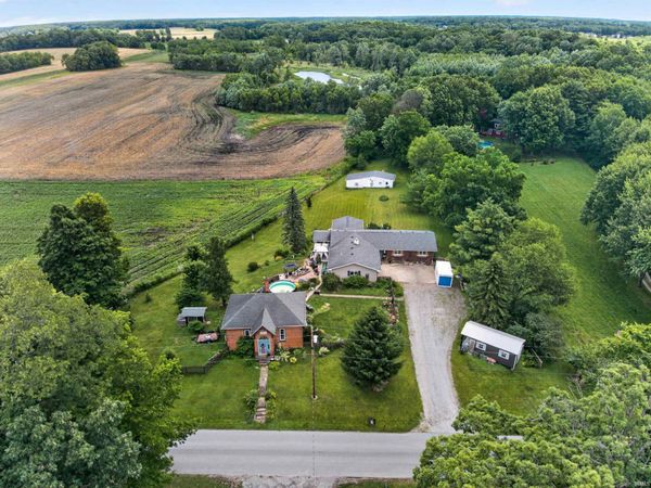 17902 Wappes Road, Churubusco, IN 46723