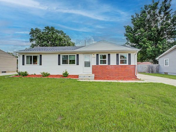 2353 Robinson Drive, Beloit, WI 53511
