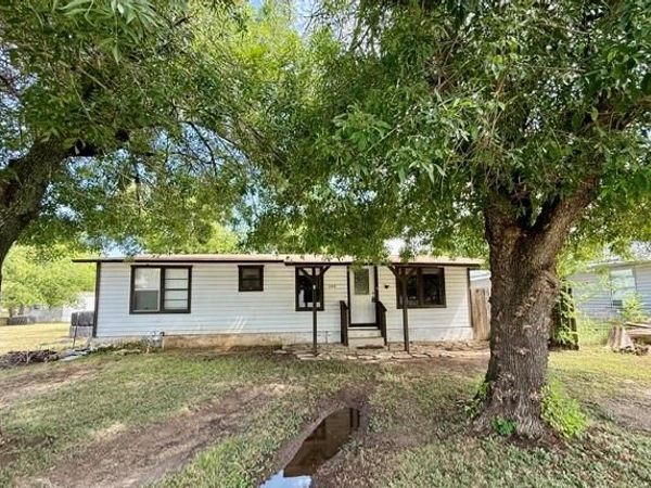 260 W Elm , Stephenville, TX 76401