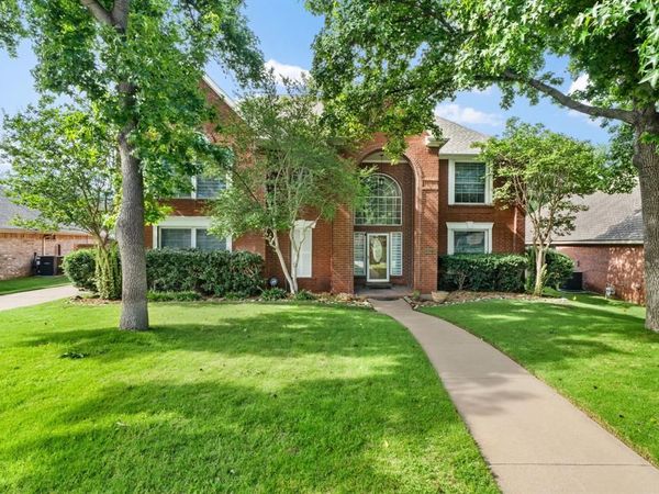 617 Highland Meadows Drive, Highland Village, TX 75077