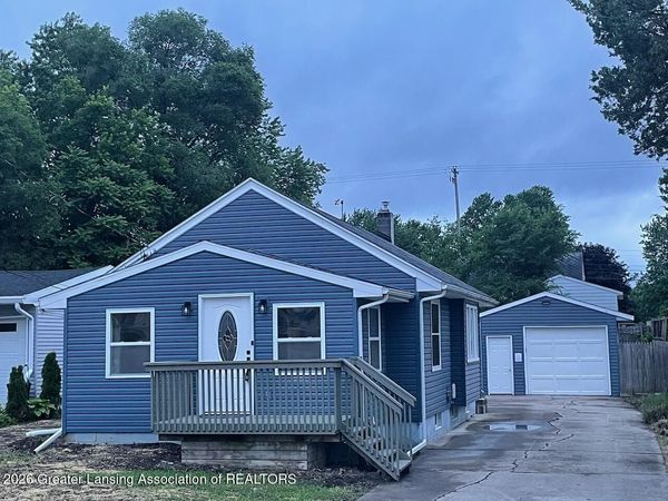 312 Hume Boulevard, Lansing, MI 48917