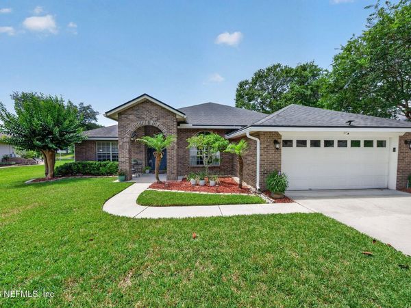 521 GRAND PARKE Drive, St. Johns, FL 32259