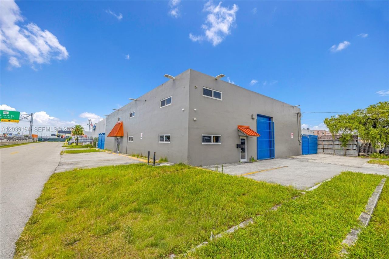 5280 NW 77th Ct , Doral, FL 33166 Photo