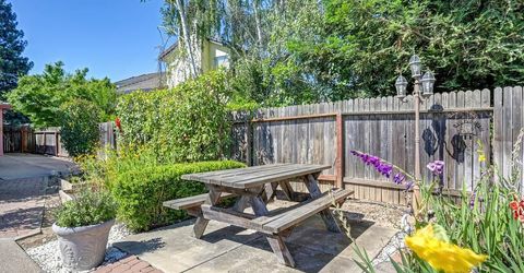 8829 Wetherly Ct, Elk Grove, CA 95624 Photo