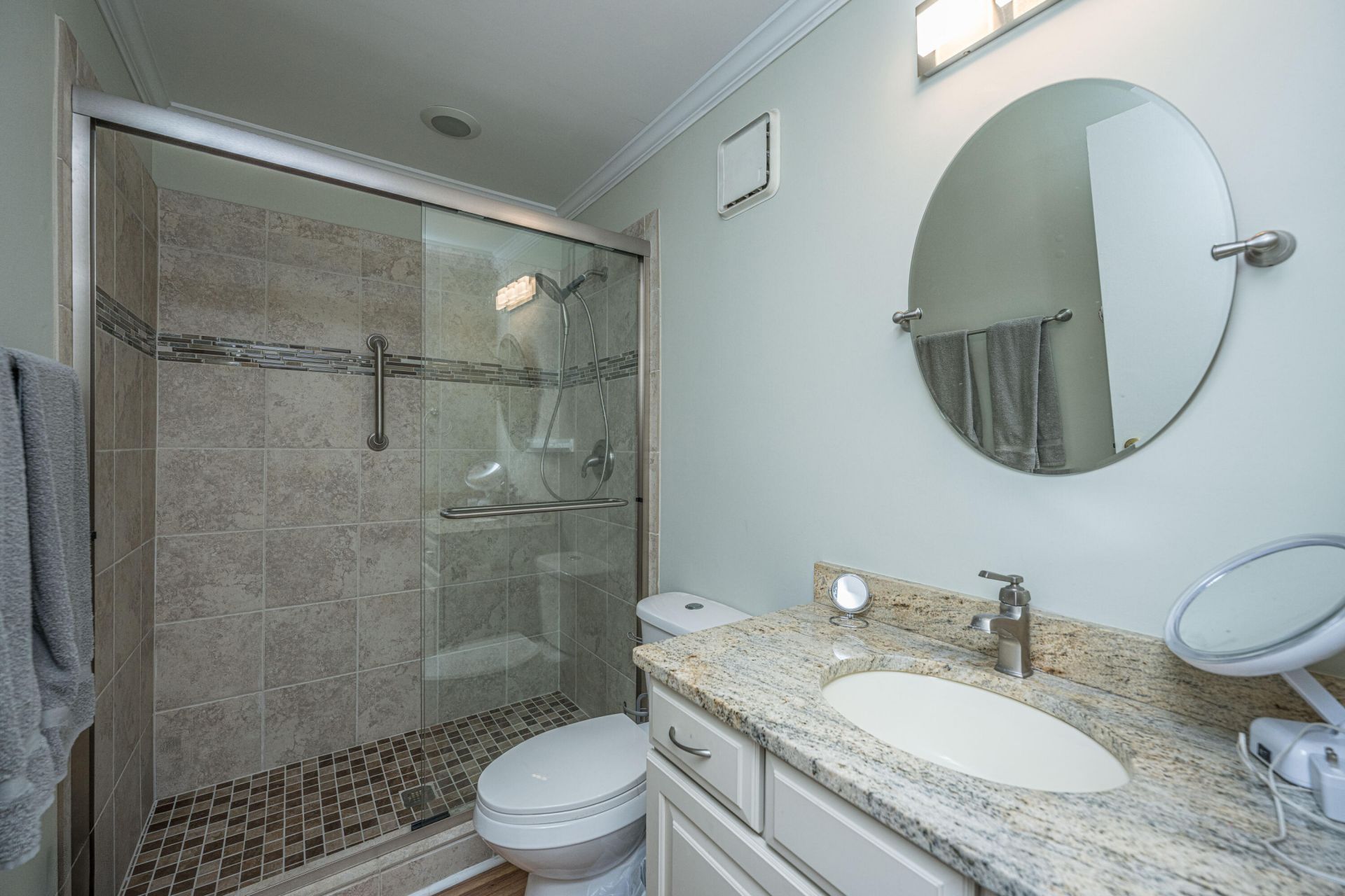 243 Lands End Drive Photo 18