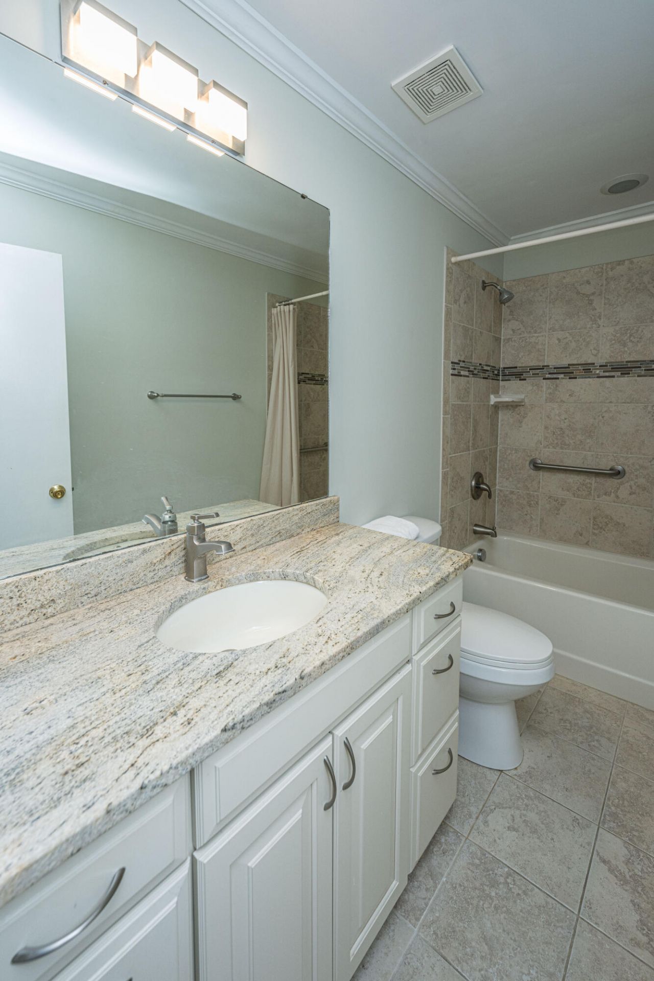 243 Lands End Drive Photo 26