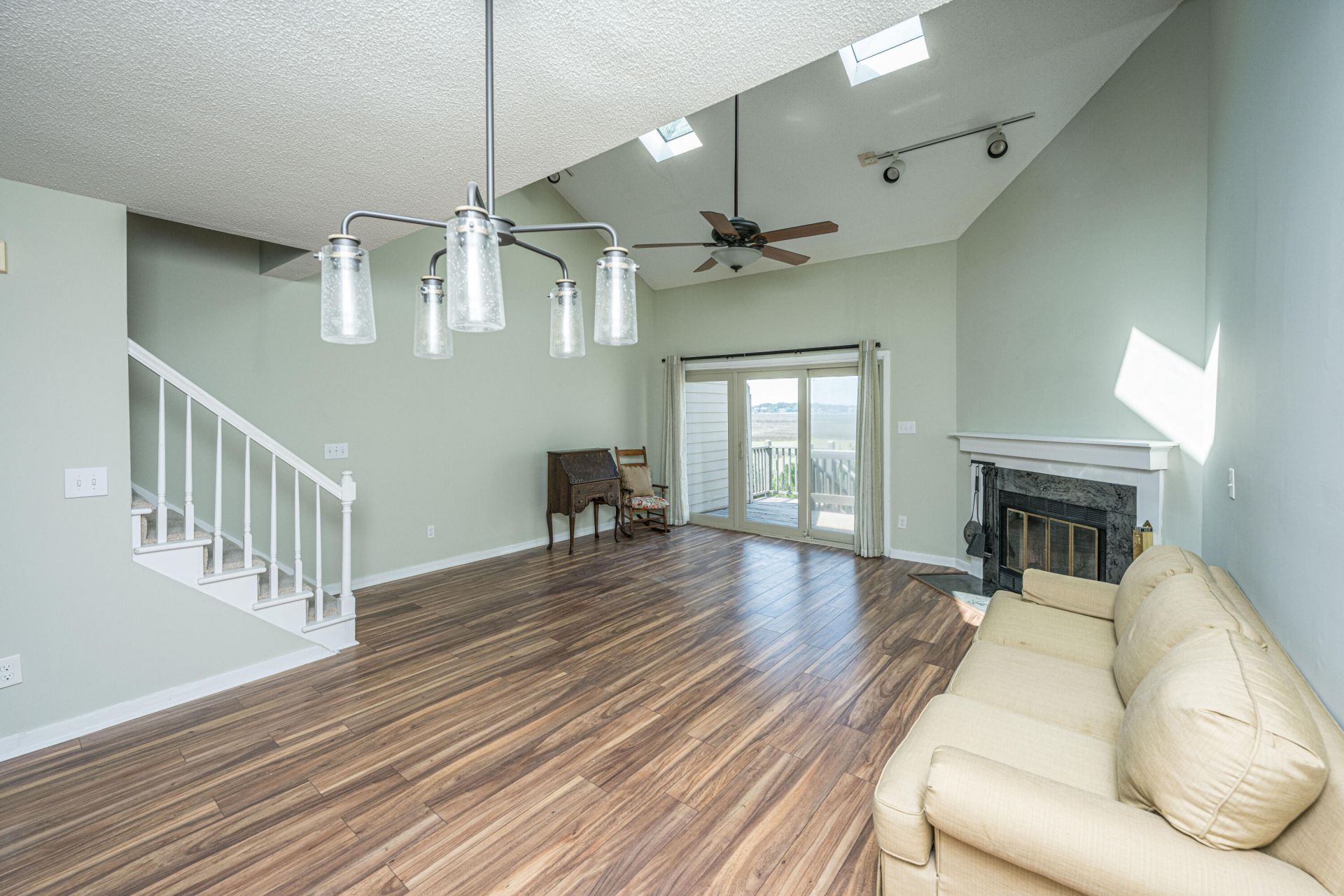 243 Lands End Drive Photo 6