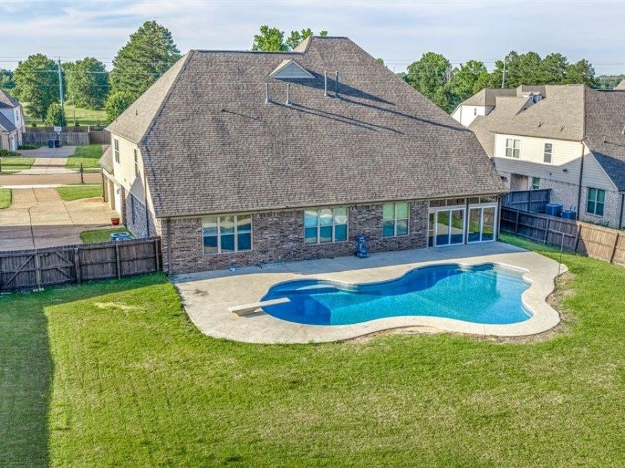 Property Image 8