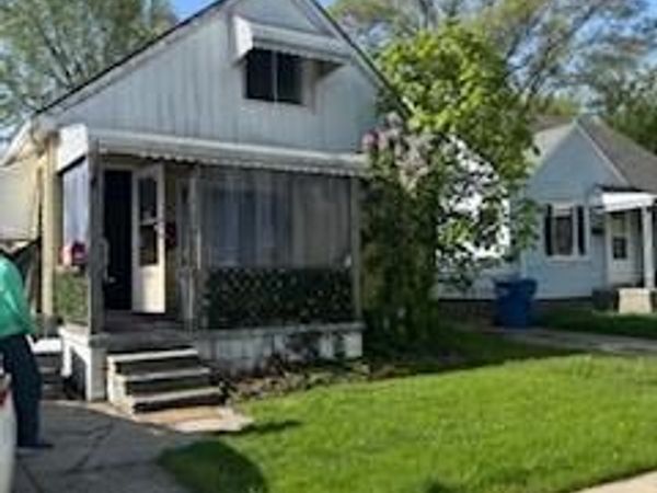 7204 Hudson Avenue , Warren, MI 48091
