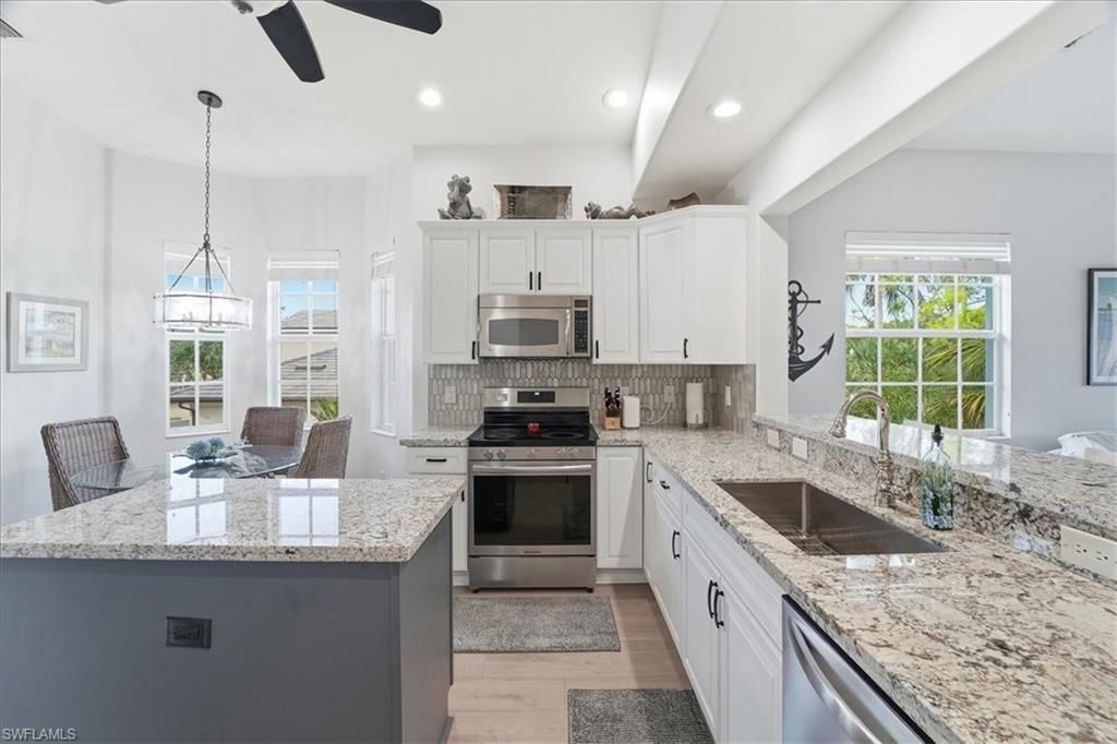 7842 Hawthorne Dr, Unit 1703, Naples, FL 34113 Photo
