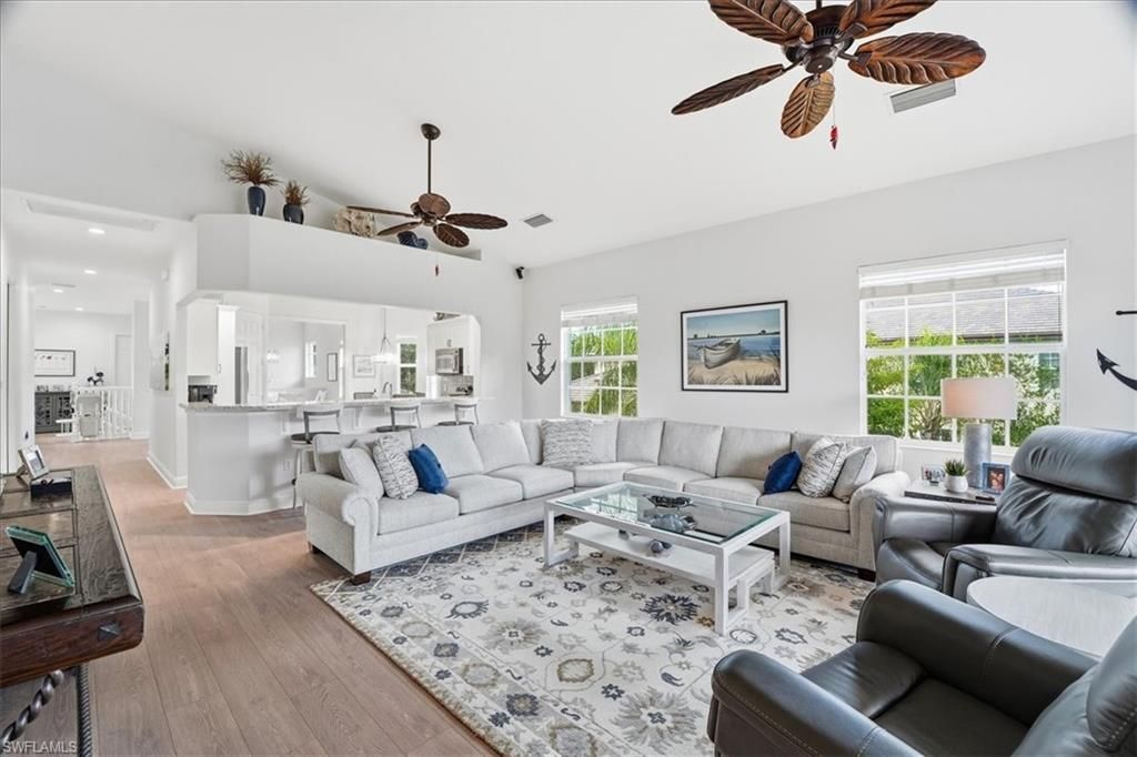 7842 Hawthorne Dr, Unit 1703, Naples, FL 34113 Photo
