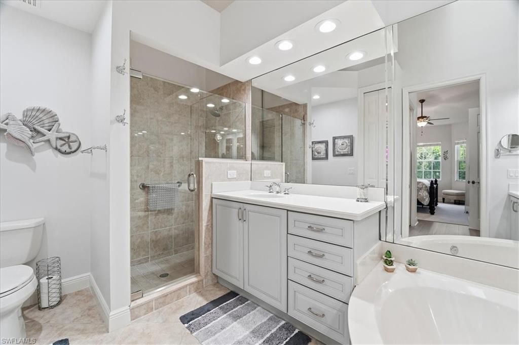 7842 Hawthorne Dr, Unit 1703, Naples, FL 34113 Photo