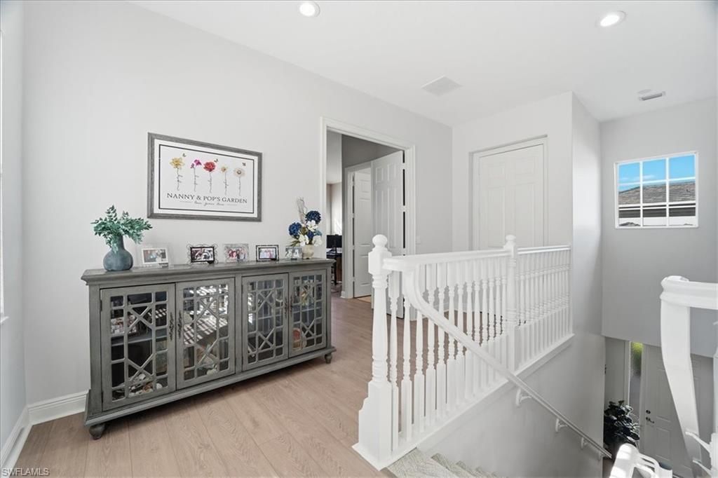 7842 Hawthorne Dr, Unit 1703, Naples, FL 34113 Photo