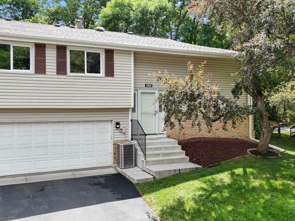 1262 Timbershore Lane, Eagan, MN 55123