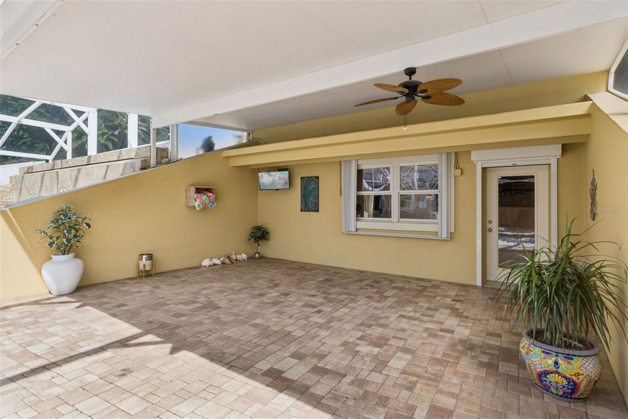12128 Lakeshore Drive, Clermont, FL 34711 Photo