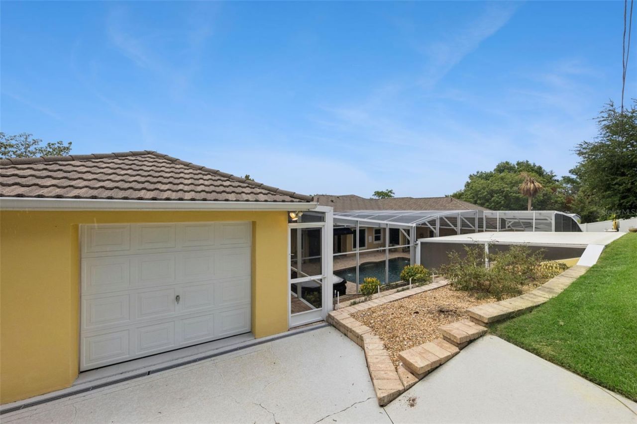 12128 Lakeshore Drive, Clermont, FL 34711 Photo