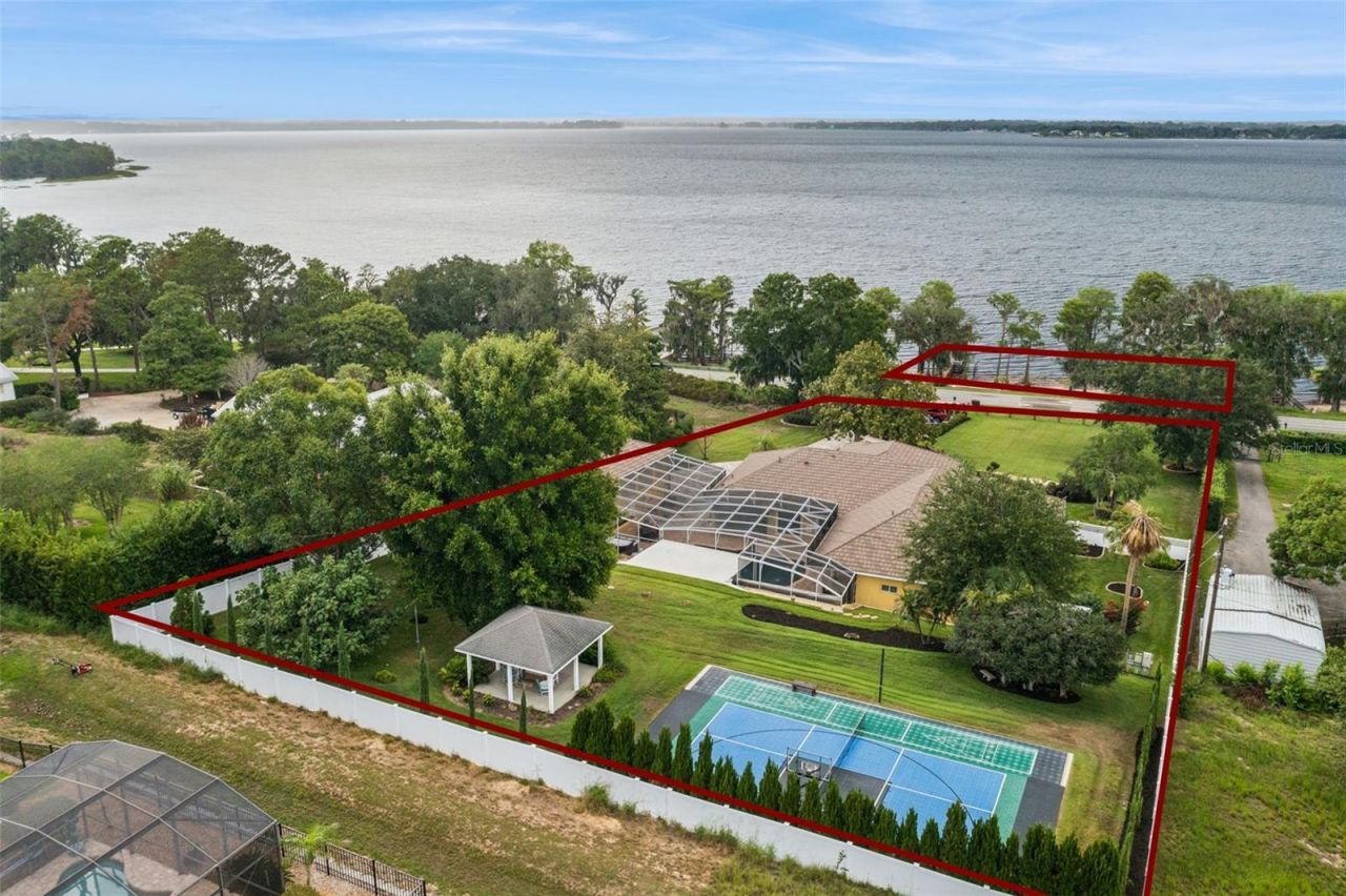 12128 Lakeshore Drive, Clermont, FL 34711 Photo