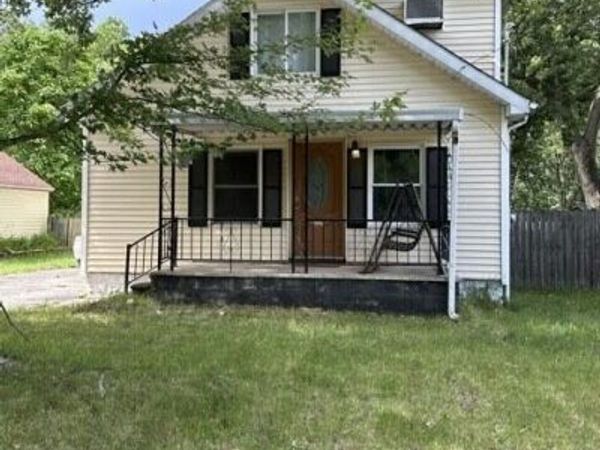 1612 Hillcrest Street, Lansing, MI 48910