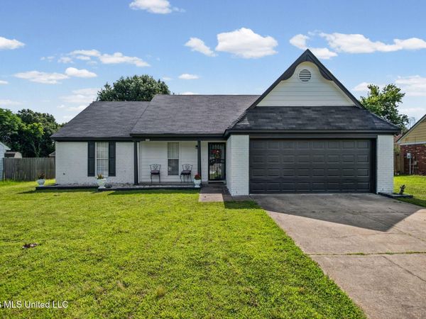 6902 Magnolia Drive, Olive Branch, MS 38654