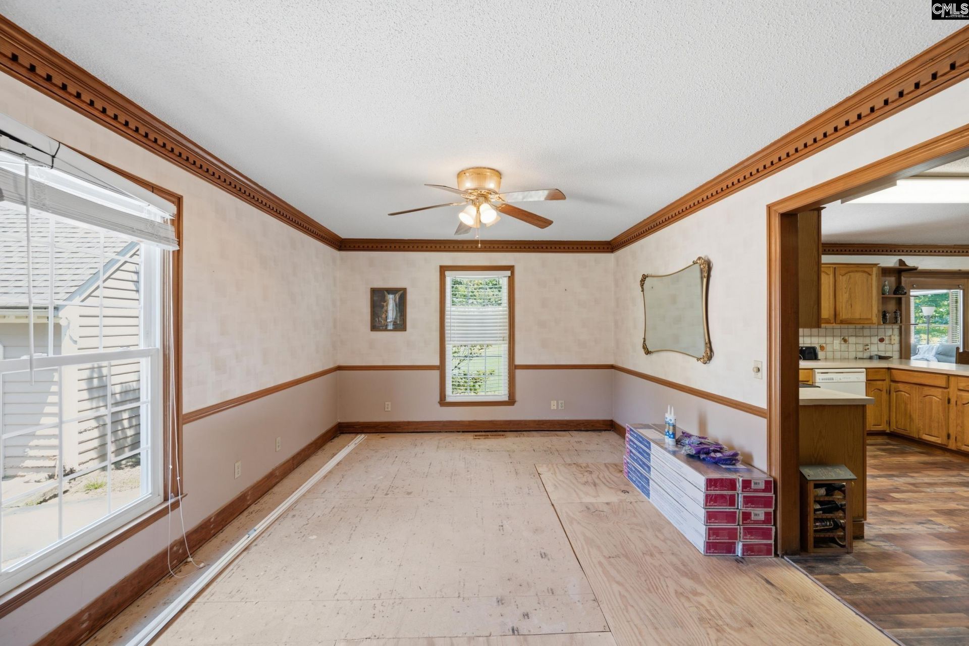 343 Pinewood Drive Photo 9