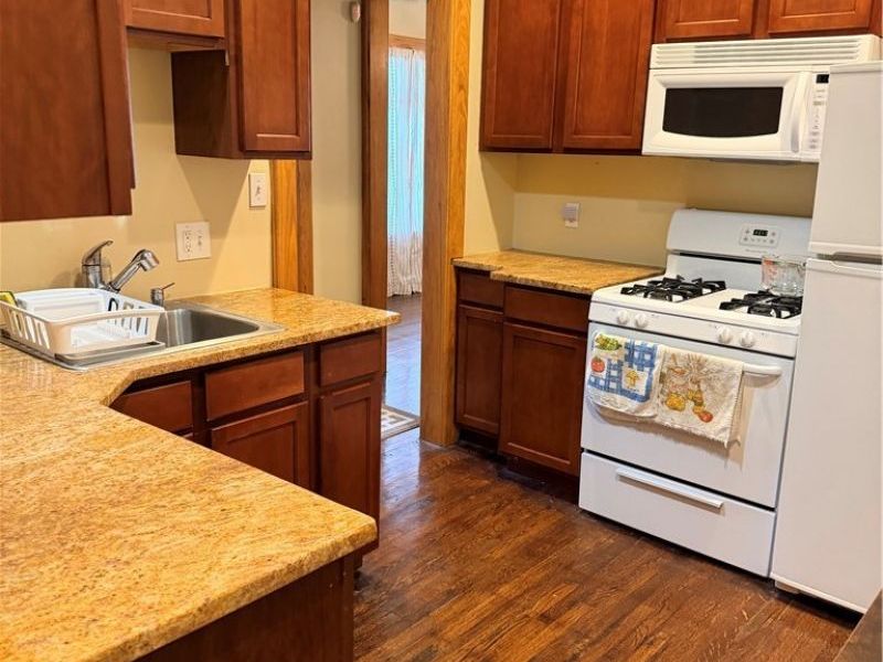11433 Ashbury Avenue, Unit 12, Cleveland, OH 44106 Photo 15